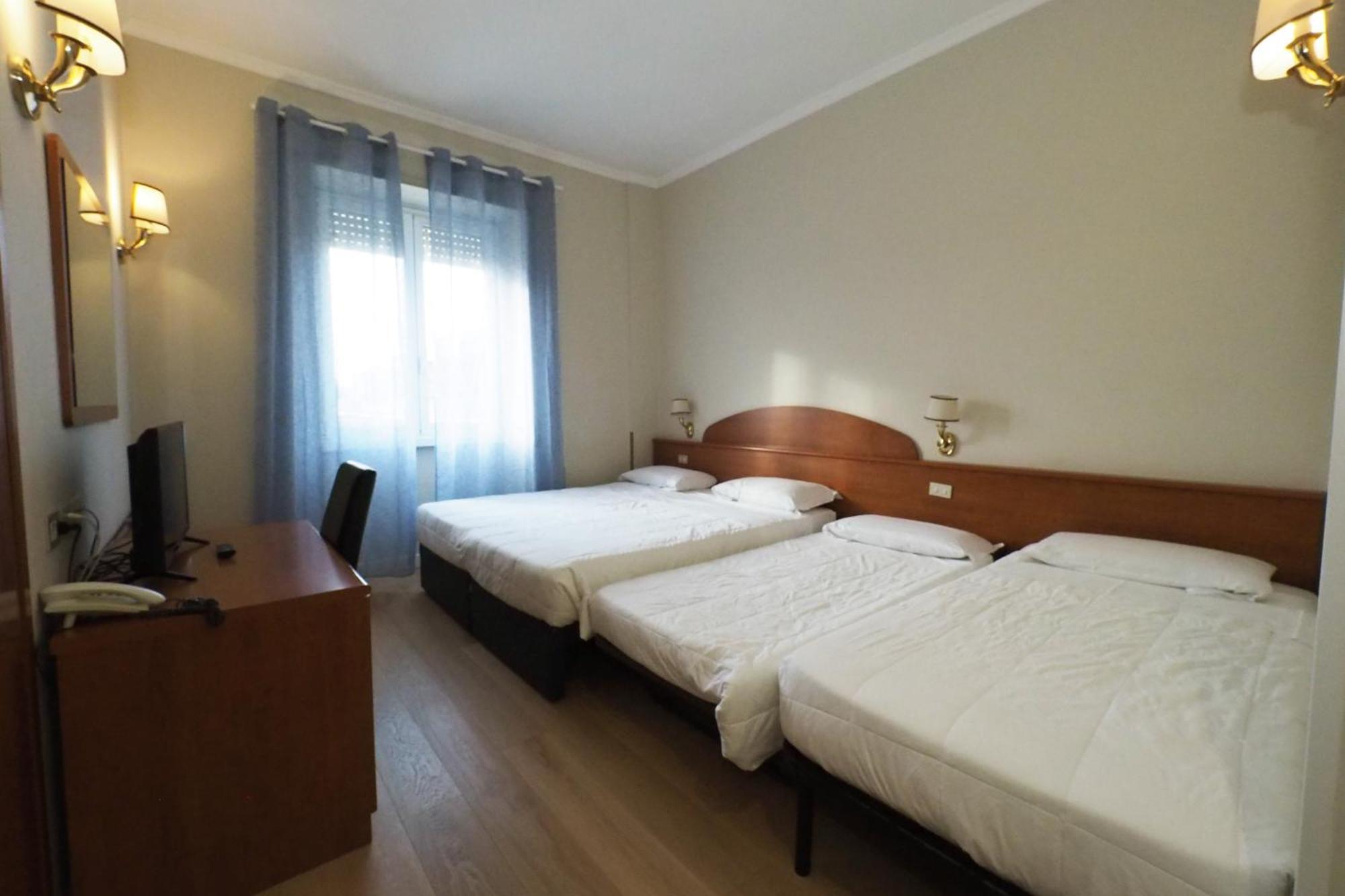 Hotel Laura — Fotos 1